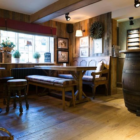 Red Lion Inn Little Budworth Екстериор снимка