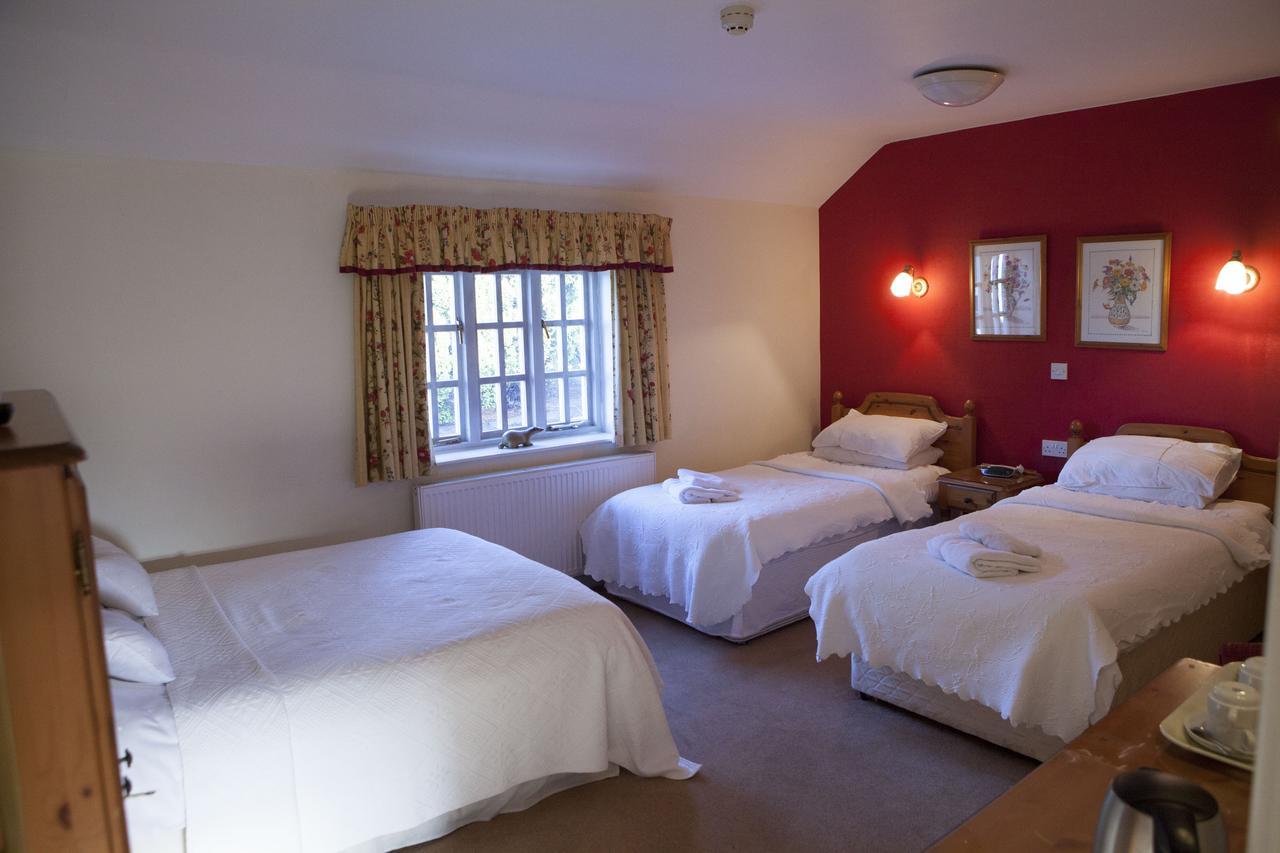 Red Lion Inn Little Budworth Екстериор снимка