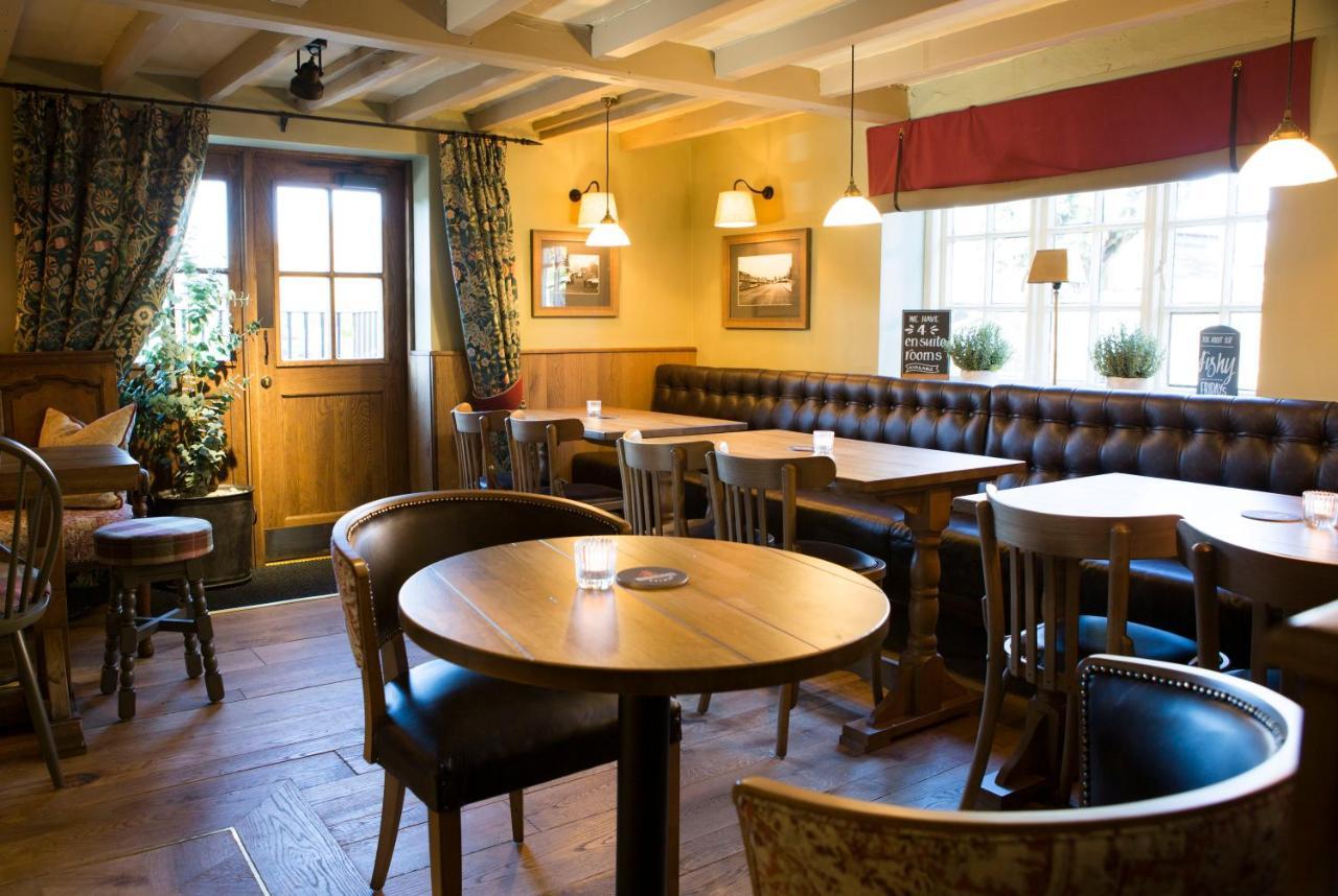 Red Lion Inn Little Budworth Екстериор снимка