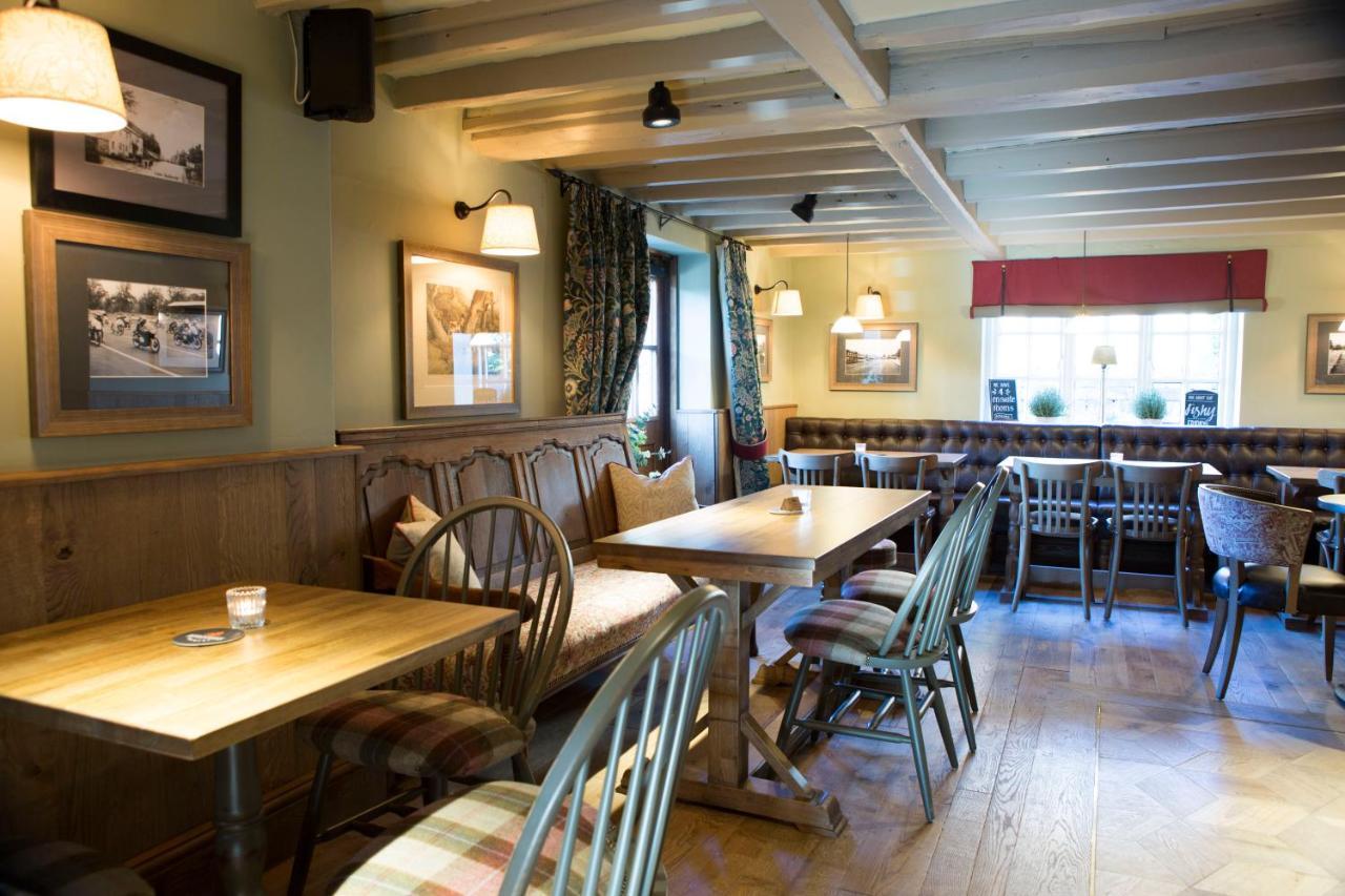 Red Lion Inn Little Budworth Екстериор снимка